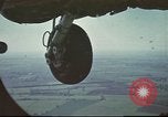Immagine di B-17 touch and go sbarco Regno Unito, 1943, secondo 24 filmato di repertorio 65675061370