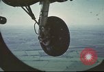 Immagine di B-17 touch and go sbarco Regno Unito, 1943, secondo 28 filmato di repertorio 65675061370