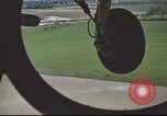 Immagine di B-17 touch and go sbarco Regno Unito, 1943, secondo 49 filmato di repertorio 65675061370