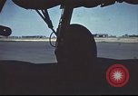 Immagine di B-17 touch and go sbarco Regno Unito, 1943, secondo 61 filmato di repertorio 65675061370