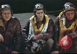 Standbild B-17 Flying Fortress Team Vereinigtes Königreich, 1943, aus Sekunde 12 historischem Filmmaterial Videoclip 65675061373