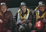 Standbild B-17 Flying Fortress Team Vereinigtes Königreich, 1943, aus Sekunde 15 historischem Filmmaterial Videoclip 65675061373