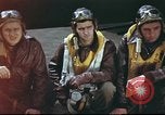 Standbild B-17 Flying Fortress Team Vereinigtes Königreich, 1943, aus Sekunde 21 historischem Filmmaterial Videoclip 65675061373