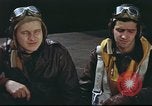Standbild B-17 Flying Fortress Team Vereinigtes Königreich, 1943, aus Sekunde 30 historischem Filmmaterial Videoclip 65675061373