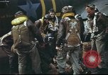 Standbild B-17 Flying Fortress Team Vereinigtes Königreich, 1943, aus Sekunde 54 historischem Filmmaterial Videoclip 65675061373