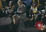 Standbild B-17 Flying Fortress Team Vereinigtes Königreich, 1943, aus Sekunde 60 historischem Filmmaterial Videoclip 65675061373