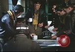 Immagine di B-17equipaggio debriefing dopo la missione Regno Unito, 1943, secondo 24 filmato di repertorio 65675061378