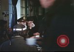 Immagine di B-17equipaggio debriefing dopo la missione Regno Unito, 1943, secondo 38 filmato di repertorio 65675061378