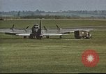 Immagine di B-17 Flying Fortress bomber equipaggio Regno Unito, 1943, secondo 49 filmato di repertorio 65675061387