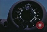 Standbild B-17 R-1820 Cyclone Motoren Vereinigtes Königreich, 1943, aus Sekunde 28 historischem Filmmaterial Videoclip 65675061389