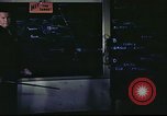 Standbild B-17 Mission Briefing Vereinigtes Königreich, 1943, aus Sekunde 7 historischem Filmmaterial Videoclip 65675061391