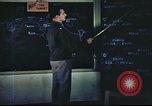 Standbild B-17 Mission Briefing Vereinigtes Königreich, 1943, aus Sekunde 15 historischem Filmmaterial Videoclip 65675061391