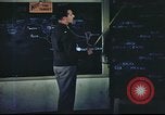 Standbild B-17 Mission Briefing Vereinigtes Königreich, 1943, aus Sekunde 16 historischem Filmmaterial Videoclip 65675061391