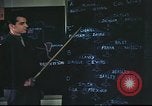 Standbild B-17 Mission Briefing Vereinigtes Königreich, 1943, aus Sekunde 39 historischem Filmmaterial Videoclip 65675061391