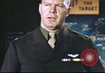 Standbild B-17 Mission Briefing Vereinigtes Königreich, 1943, aus Sekunde 49 historischem Filmmaterial Videoclip 65675061391