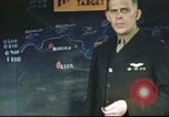 Standbild B-17 Mission Briefing Vereinigtes Königreich, 1943, aus Sekunde 57 historischem Filmmaterial Videoclip 65675061391