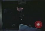 Standbild B-17 Mission Briefing Vereinigtes Königreich, 1943, aus Sekunde 22 historischem Filmmaterial Videoclip 65675061392