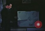 Standbild B-17 Mission Briefing Vereinigtes Königreich, 1943, aus Sekunde 34 historischem Filmmaterial Videoclip 65675061392