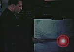 Standbild B-17 Mission Briefing Vereinigtes Königreich, 1943, aus Sekunde 50 historischem Filmmaterial Videoclip 65675061392