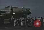 Image B-17 Flying Fortress bomber Royaume-Uni, 1943, de la seconde 30 séquences d'archives historiques vidéo 65675061401