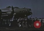 Image B-17 Flying Fortress bomber Royaume-Uni, 1943, de la seconde 31 séquences d'archives historiques vidéo 65675061401