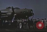 Image B-17 Flying Fortress bomber Royaume-Uni, 1943, de la seconde 32 séquences d'archives historiques vidéo 65675061401