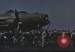 Image B-17 Flying Fortress bomber Royaume-Uni, 1943, de la seconde 35 séquences d'archives historiques vidéo 65675061401