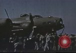 Image B-17 Flying Fortress bomber Royaume-Uni, 1943, de la seconde 36 séquences d'archives historiques vidéo 65675061401