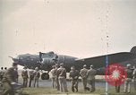 Image blessés sur B-17 Royaume-Uni, 1943, de la seconde 4 séquences d'archives historiques vidéo 65675061406