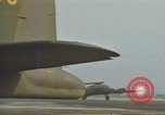 Immagine di B-17s taxi per il decollo Regno Unito, 1943, secondo 47 filmato di repertorio 65675061410