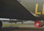 Immagine di B-17s taxi per il decollo Regno Unito, 1943, secondo 58 filmato di repertorio 65675061410