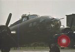 Immagine di B-17 Flying Fortress bombardieri Inghilterra, 1943, secondo 19 filmato di repertorio 65675061411