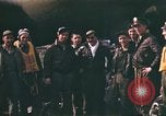Immagine di B-17 Flying Fortress bomber equipaggio Regno Unito, 1943, secondo 9 filmato di repertorio 65675061414