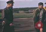 Immagine di B-17 Flying Fortress bomber equipaggio Regno Unito, 1943, secondo 22 filmato di repertorio 65675061414