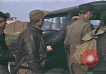 Immagine di B-17 Flying Fortress bomber equipaggio Regno Unito, 1943, secondo 27 filmato di repertorio 65675061414