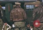 Immagine di B-17 Flying Fortress bomber equipaggio Regno Unito, 1943, secondo 31 filmato di repertorio 65675061414