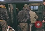 Immagine di B-17 Flying Fortress bomber equipaggio Regno Unito, 1943, secondo 36 filmato di repertorio 65675061414