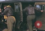 Immagine di B-17 Flying Fortress bomber equipaggio Regno Unito, 1943, secondo 43 filmato di repertorio 65675061414
