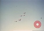 Standbild B-17 Flying Fortress Bomber Europa, 1943, aus Sekunde 8 historischem Filmmaterial Videoclip 65675061415