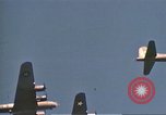 Standbild B-17 Flying Fortress Bomber Europa, 1943, aus Sekunde 9 historischem Filmmaterial Videoclip 65675061415
