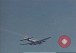 Standbild B-17 Flying Fortress Bomber Europa, 1943, aus Sekunde 22 historischem Filmmaterial Videoclip 65675061415