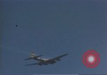 Standbild B-17 Flying Fortress Bomber Europa, 1943, aus Sekunde 26 historischem Filmmaterial Videoclip 65675061415