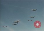 Standbild B-17 Flying Fortress Bomber Europa, 1943, aus Sekunde 33 historischem Filmmaterial Videoclip 65675061415
