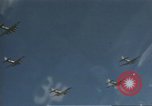 Standbild B-17 Flying Fortress Bomber Europa, 1943, aus Sekunde 45 historischem Filmmaterial Videoclip 65675061415