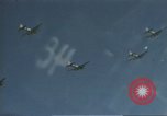 Standbild B-17 Flying Fortress Bomber Europa, 1943, aus Sekunde 47 historischem Filmmaterial Videoclip 65675061415