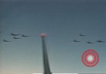 Standbild B-17 Flying Fortress Bomber Europa, 1943, aus Sekunde 55 historischem Filmmaterial Videoclip 65675061415