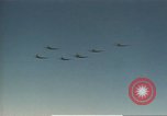 Standbild B-17 Flying Fortress Bomber Europa, 1943, aus Sekunde 59 historischem Filmmaterial Videoclip 65675061415