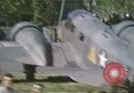 Standbild B-17 Flying Fortress Bomber Vereinigtes Königreich, 1943, aus Sekunde 29 historischem Filmmaterial Videoclip 65675061416