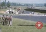 Standbild B-17 Flying Fortress Bomber Vereinigtes Königreich, 1943, aus Sekunde 46 historischem Filmmaterial Videoclip 65675061416