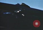 Standbild Flak-beschädigte B-17 Flying Festungen Vereinigtes Königreich, 1943, aus Sekunde 16 historischem Filmmaterial Videoclip 65675061418
